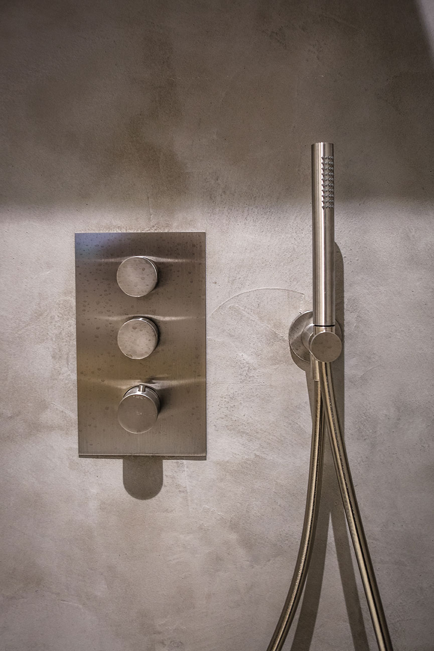 Bleu-Beton-cire-chambre-salle-bain-douche-01