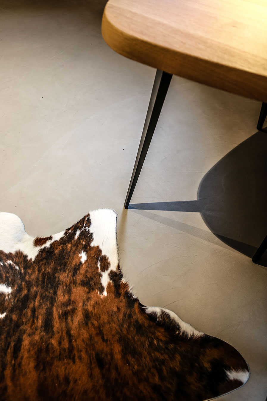 Bleu-Beton-cire-chambre-sol-02